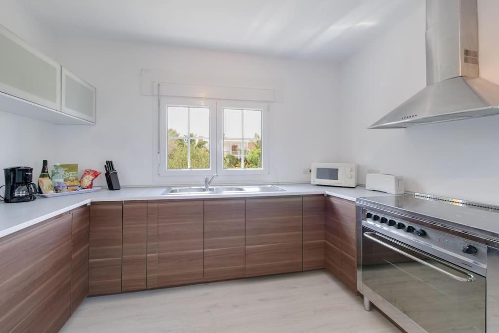 Moderne Villa, Pool+Meerblick,Schnelles Wifi,Klima Калас-де-Майорка Экстерьер фото